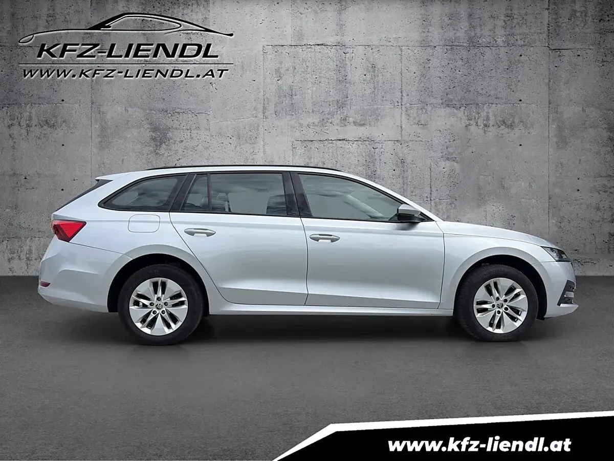 Skoda Octavia 2022 photo 3