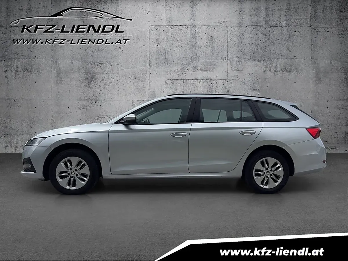 Skoda Octavia 2022 photo 2