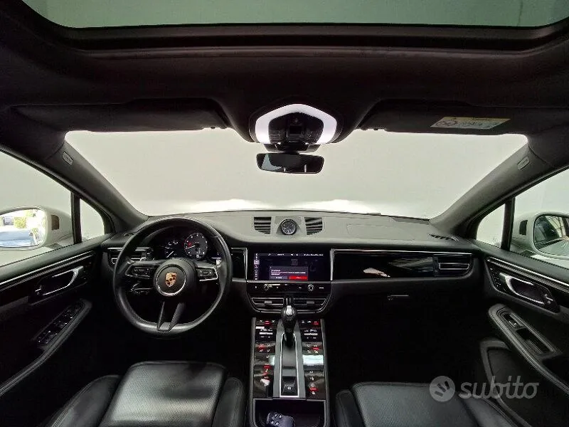 Porsche Macan 2023 photo 5