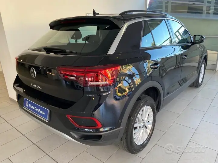 Volkswagen T-Roc 2023 photo 3