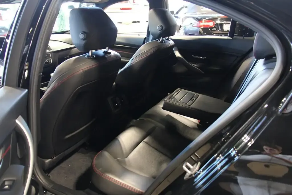 BMW 3 Series 2015 photo 4