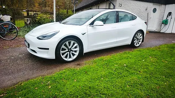 Tesla Model 3 2019 photo 2