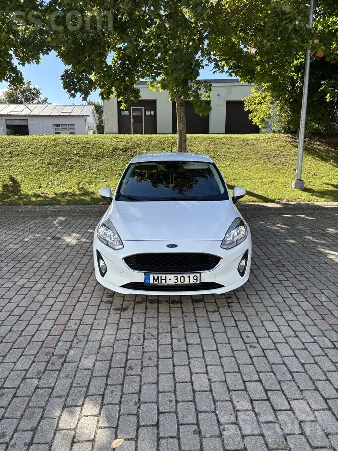 Ford Fiesta 2019 photo 2