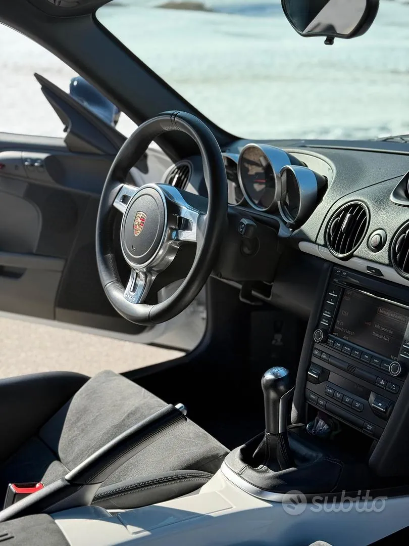 Porsche Cayman R 2011 photo 5