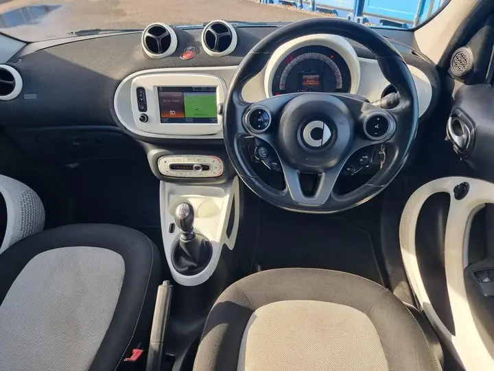 Smart Forfour 2015 photo 2