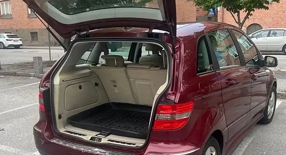 Mercedes-Benz B180 2011 photo 5