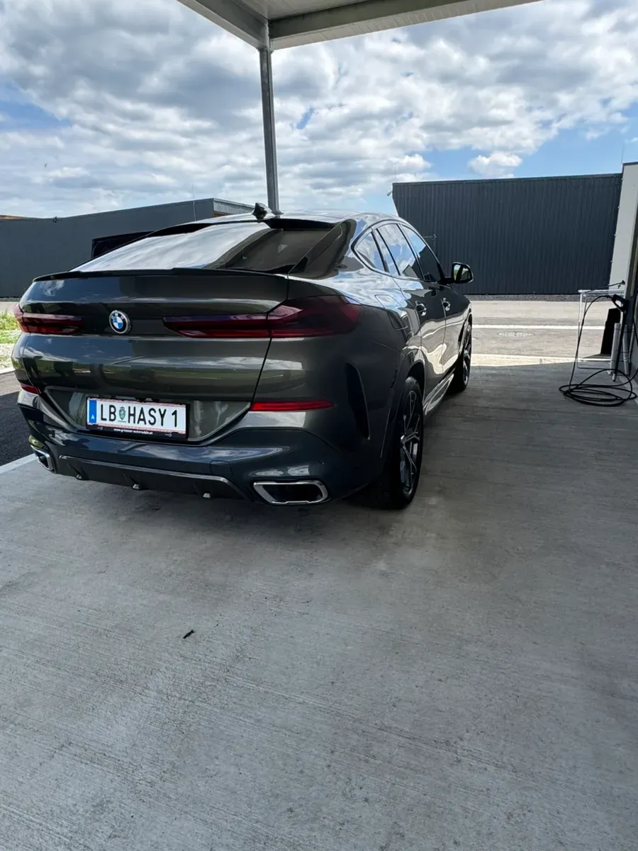 BMW X6 2021 photo 2