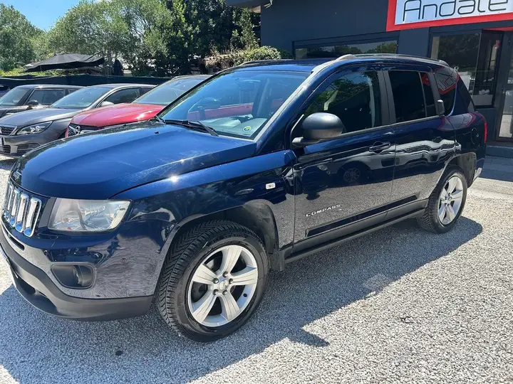 Jeep Compass 2012 photo 3