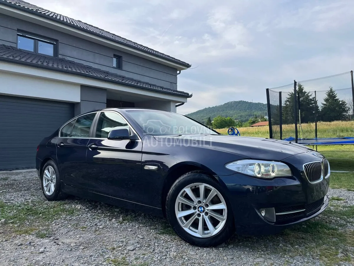 BMW 520 2012 photo 4