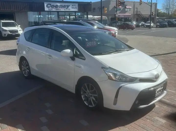 Toyota Prius V