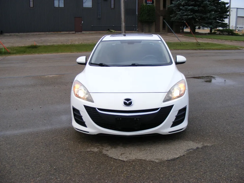 Mazda 3I 2010 photo 2