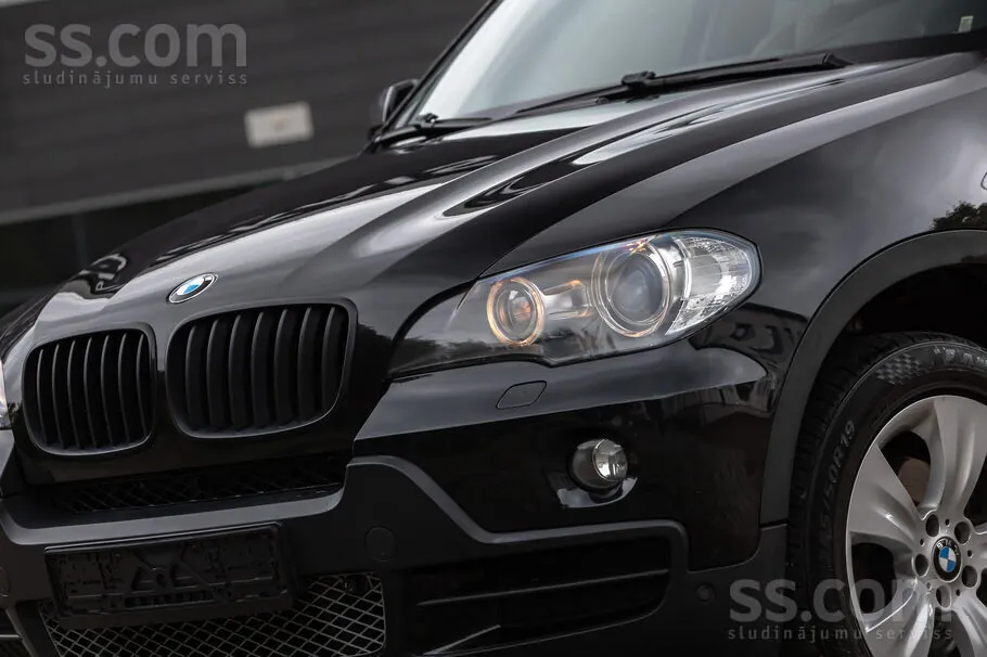 BMW X5 2010 photo 5