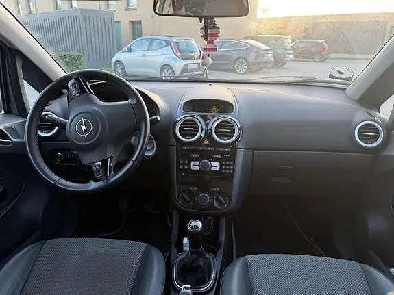 Opel Corsa 2010 photo 5