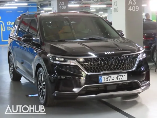 Kia Carnival 2023 photo 2