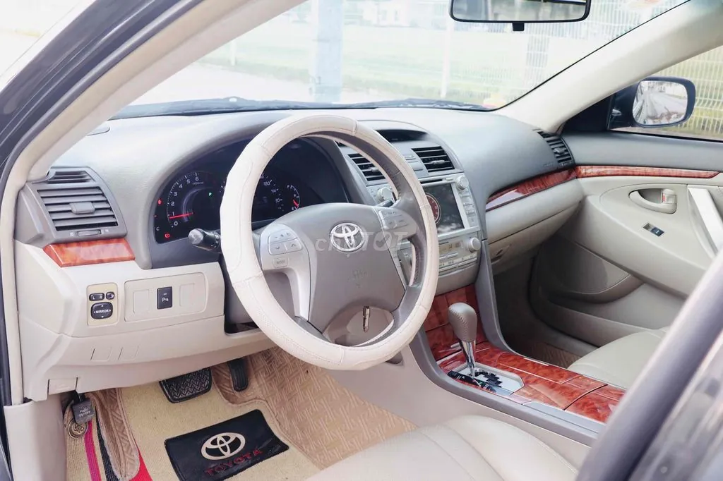Toyota Camry 2010 photo 5