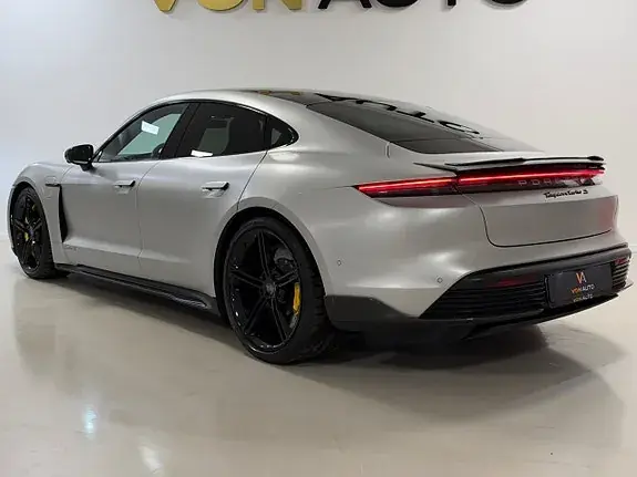 Porsche Taycan 2020 photo 4