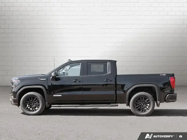 GMC Sierra 1500 2026 photo 2
