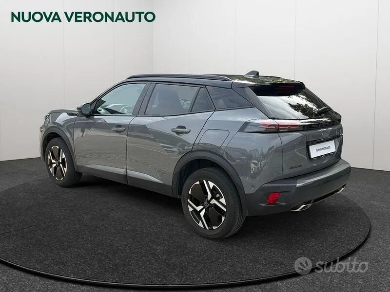 Peugeot 2008 2024 photo 3