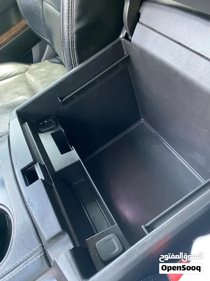 Chevrolet Tahoe 2019 photo 2