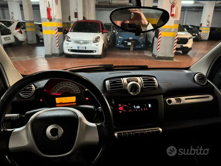 Smart Fortwo 2011 photo 5