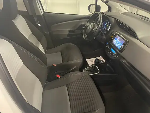Toyota Yaris 2018 photo 5