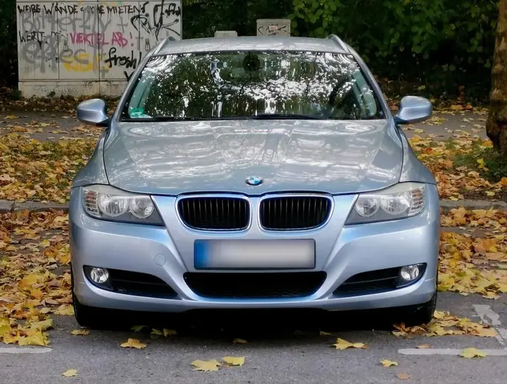 BMW 318I