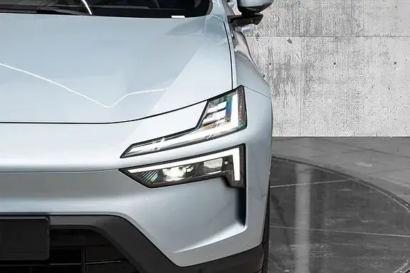 Polestar 4 2025 photo 4
