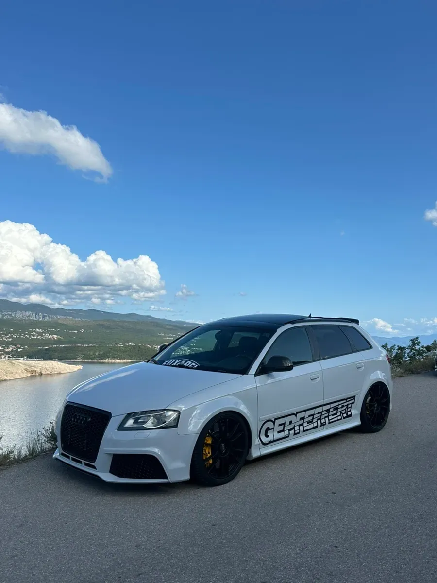 Audi A3 2010 photo 2