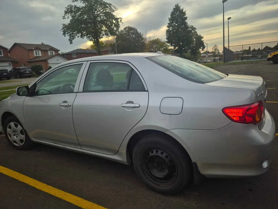 Toyota Corolla 2010 photo 2