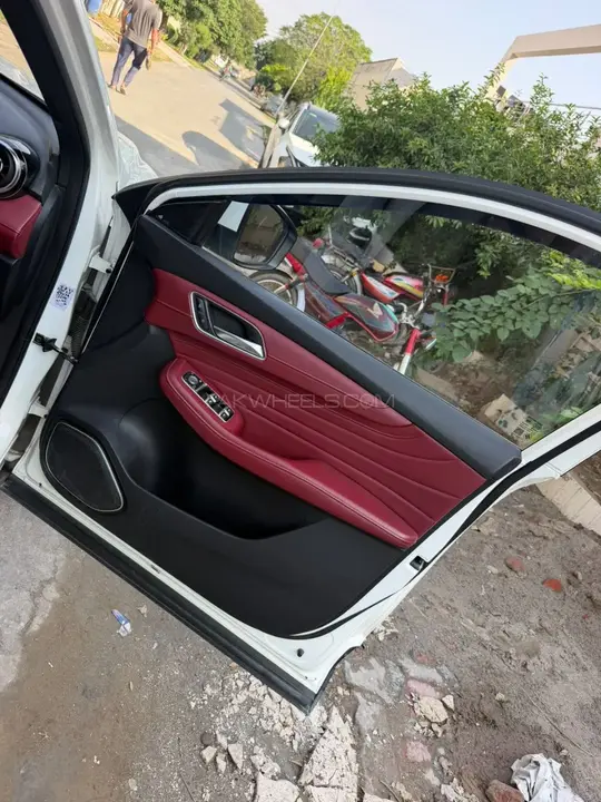 MG Mg3