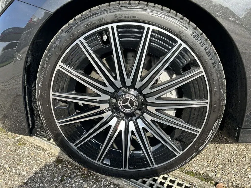 Mercedes-Benz E-Class 2024 photo 3