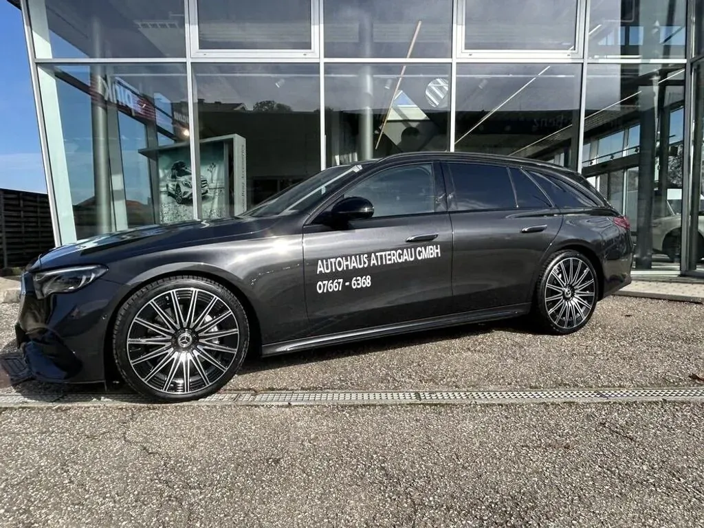 Mercedes-Benz E-Class 2024 photo 2