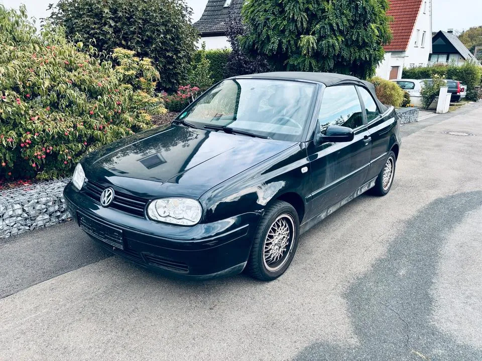 Volkswagen Golf Cabrio