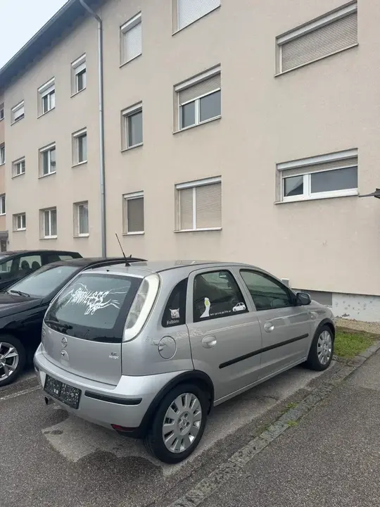 Opel Corsa 2004 photo 3