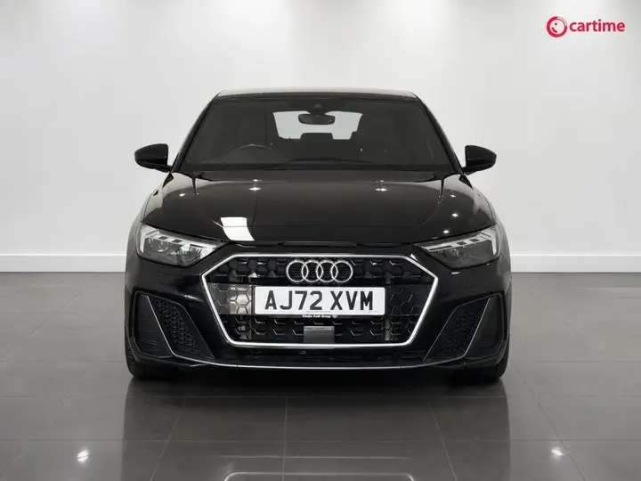 Audi A1 2023 photo 2