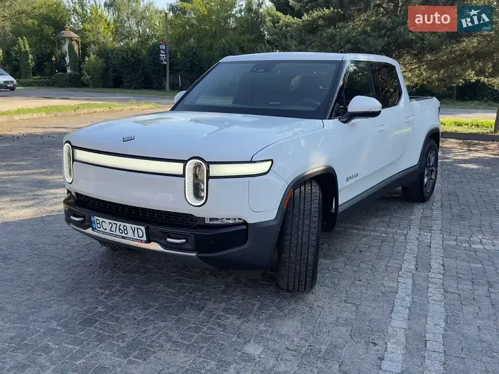 Rivian R1T 2024 photo 4