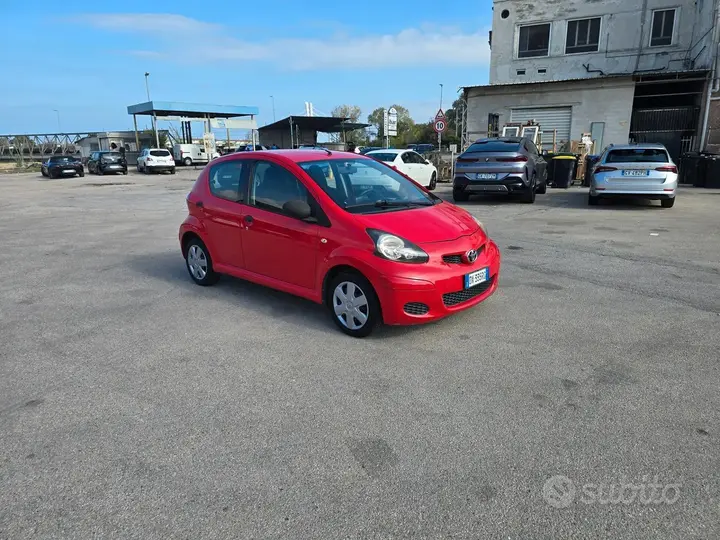 Toyota Aygo 2011 photo 4
