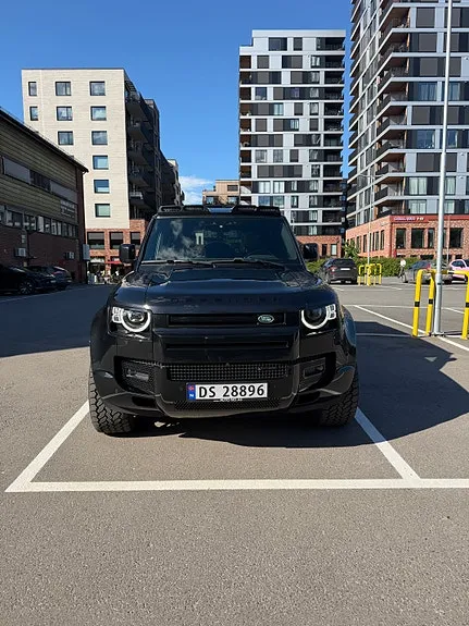 Land Rover Defender 130