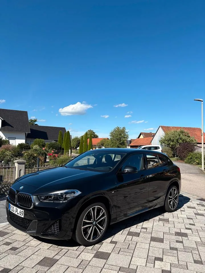 BMW X2