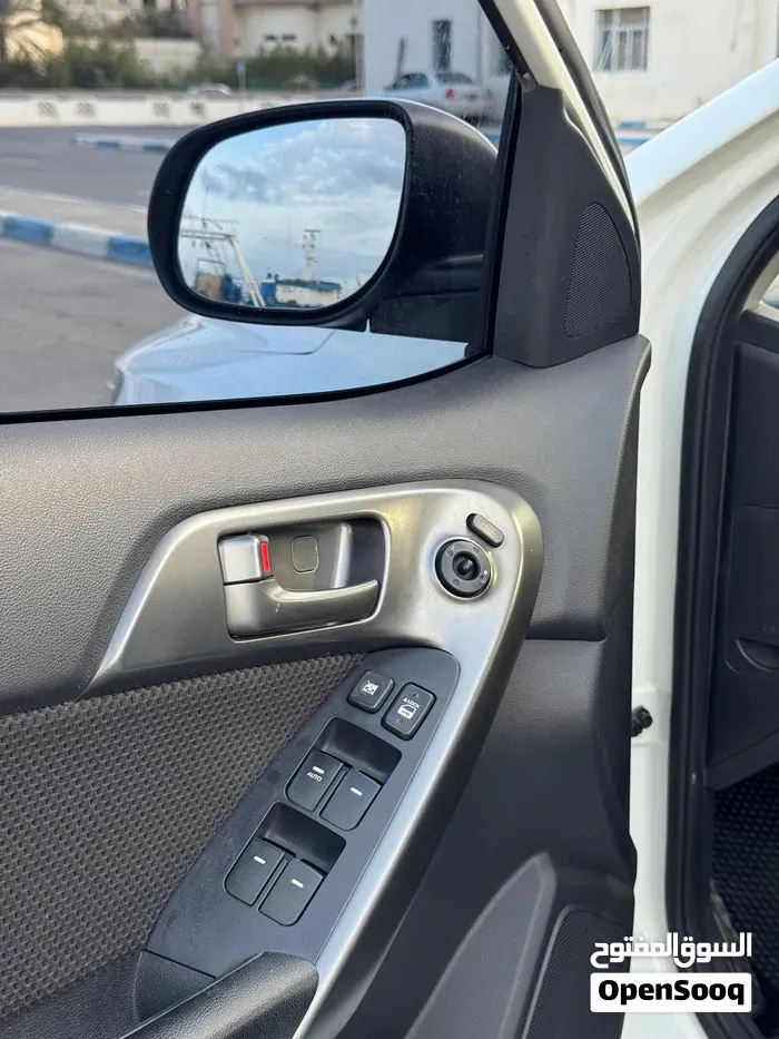 Kia Forte 2010 photo 4