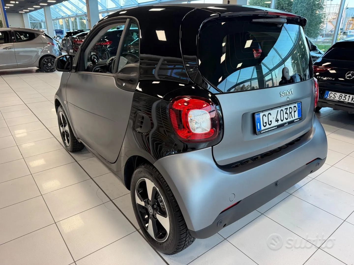 Smart Fortwo 2021 photo 2