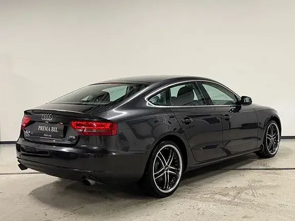 Audi A5 2011 photo 4