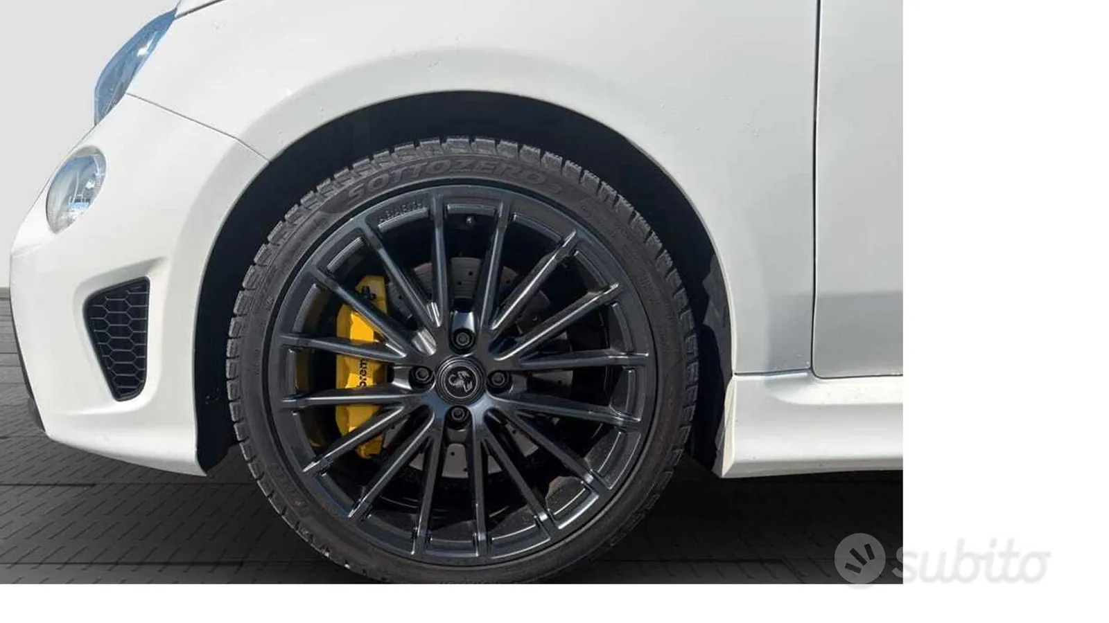 Abarth 500 2024 photo 2