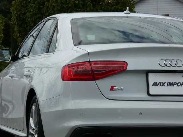 Audi A4 2014 photo 5