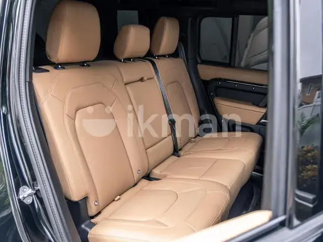 Land Rover Defender 2026 photo 5