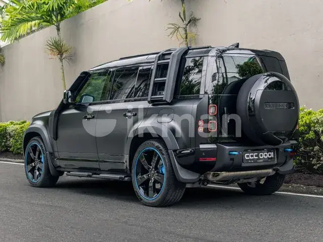 Land Rover Defender 2026 photo 2