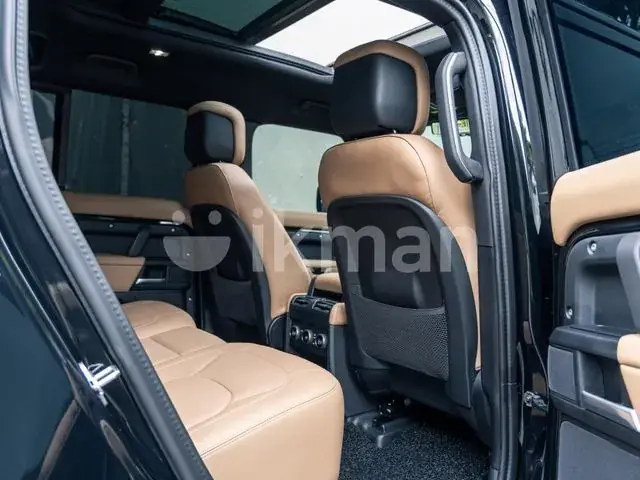 Land Rover Defender 2026 photo 3