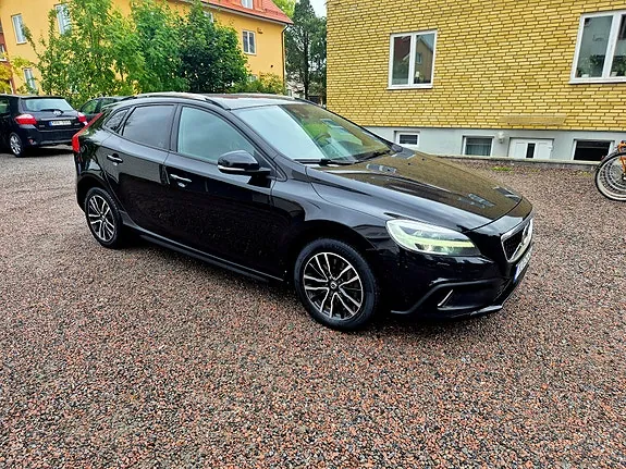 Volvo V40 Cross Country 2018 photo 4