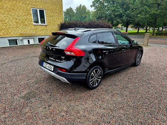 Volvo V40 Cross Country 2018 photo 3