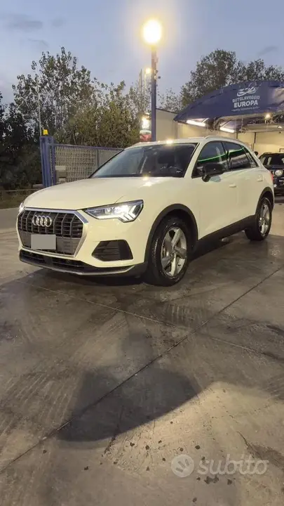Audi Q3 2022 photo 2